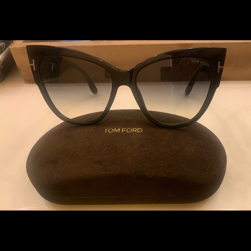 Tom Ford Anoushka Sunglasses